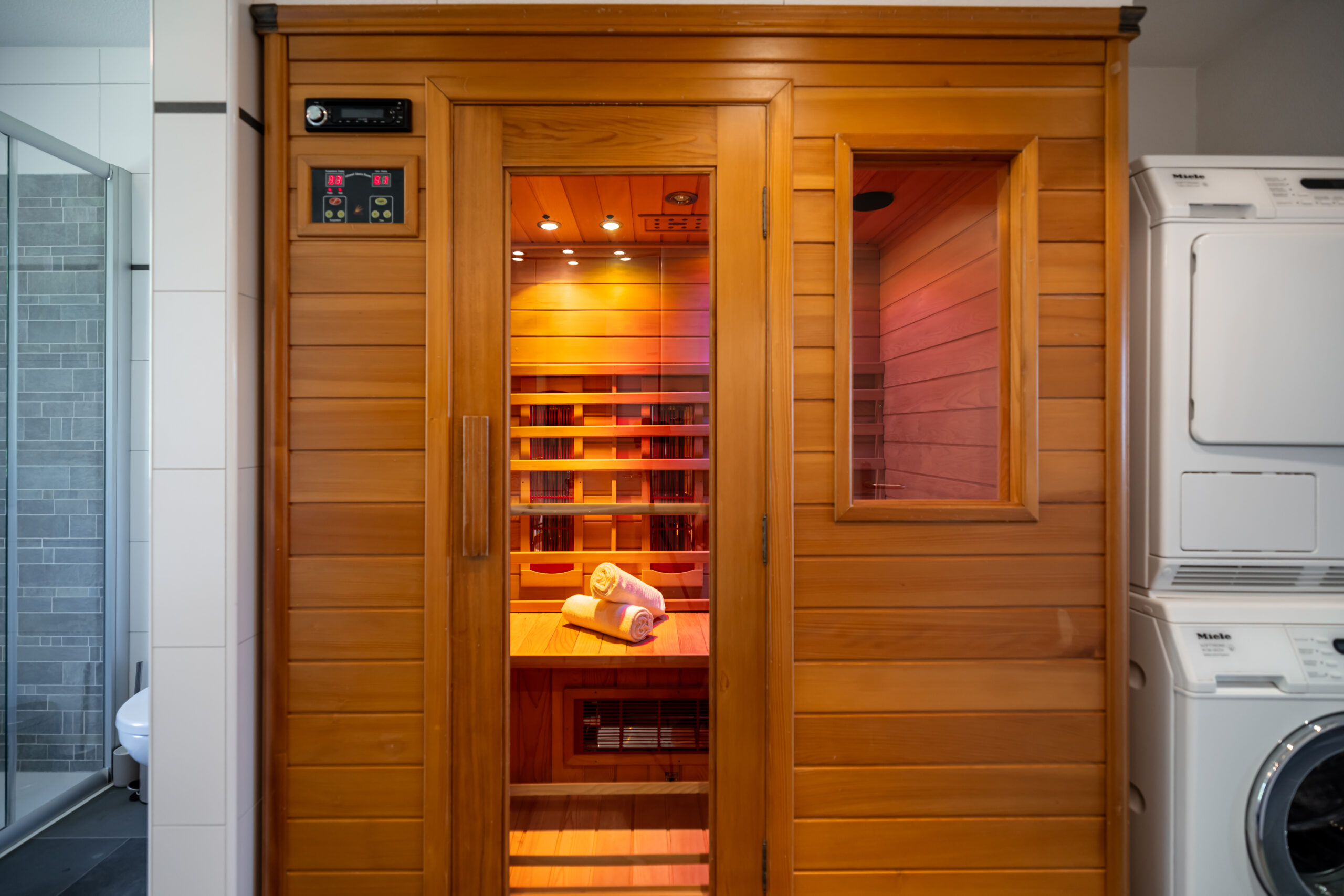 SAUNA FRONT