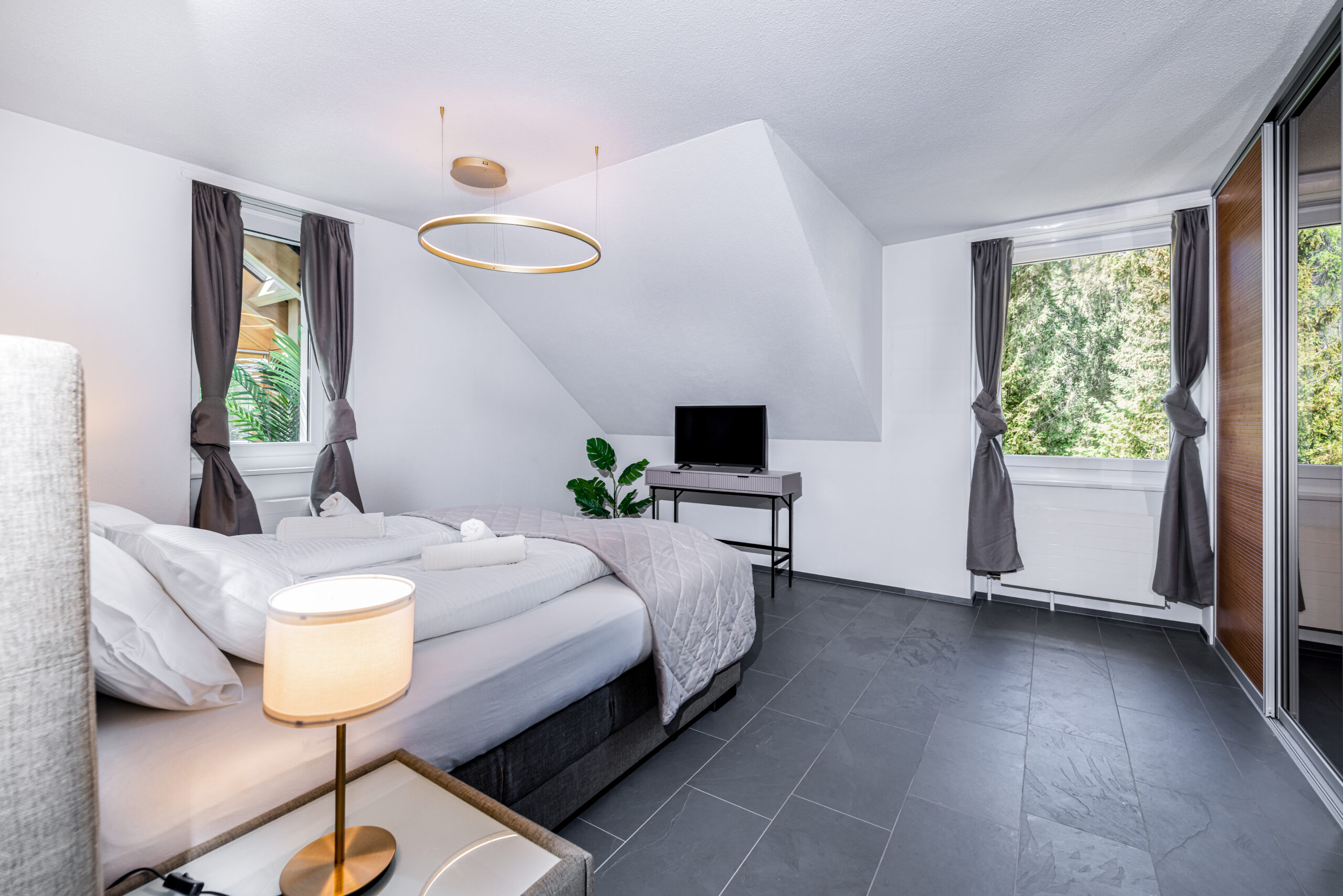 SCHLAFZIMMER 1 schräg
