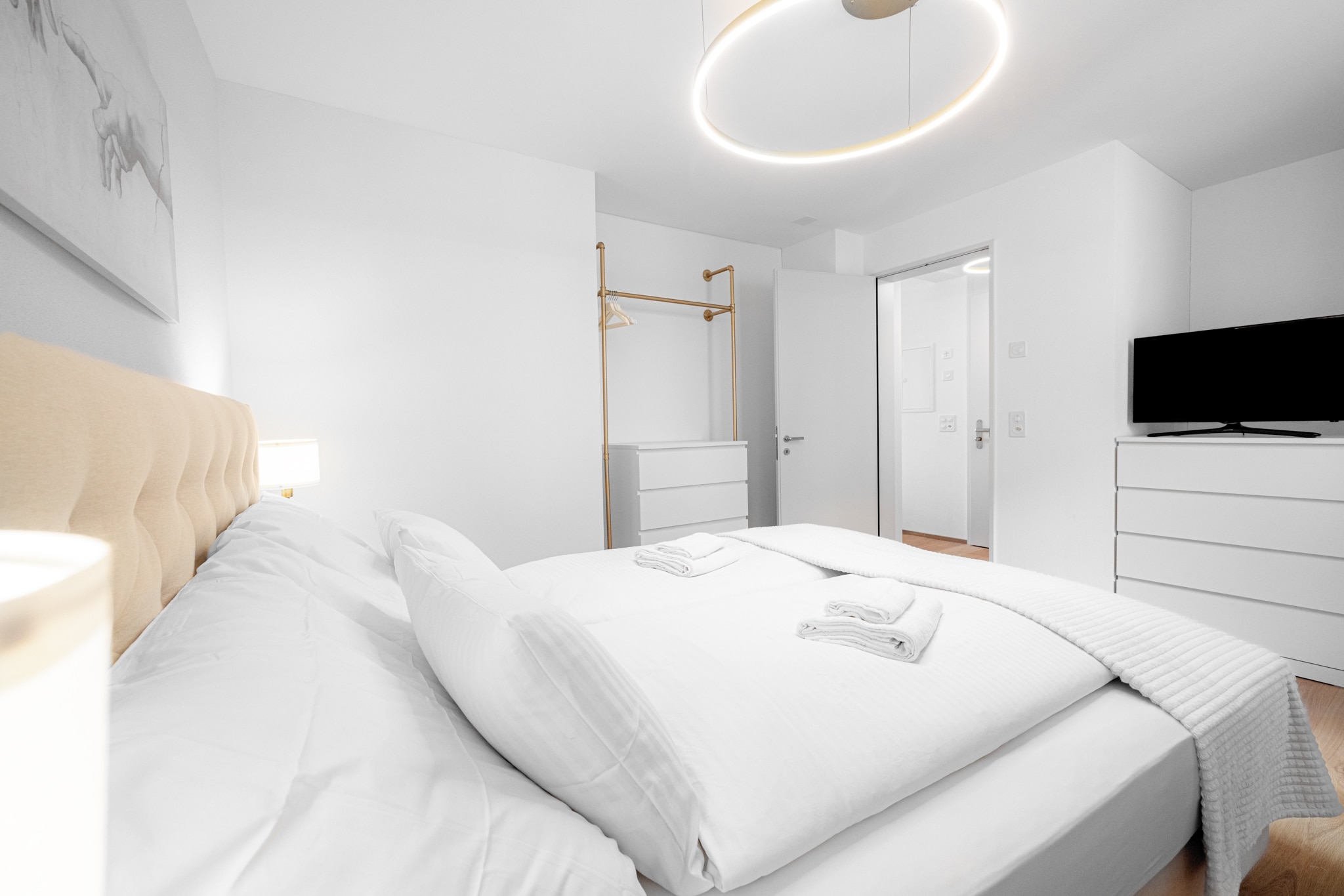 Zimmer 2 von Ecke - Kleine Datei